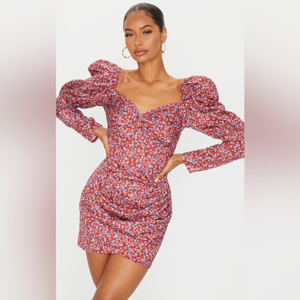 PrettyLittleThing-Floral Bodycon Dress- Size 2- NWT